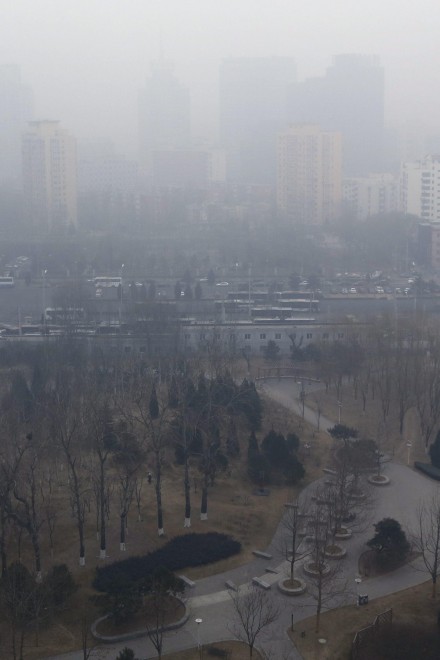 Cina, massima allerta inquinamento: sono finite le mascherine