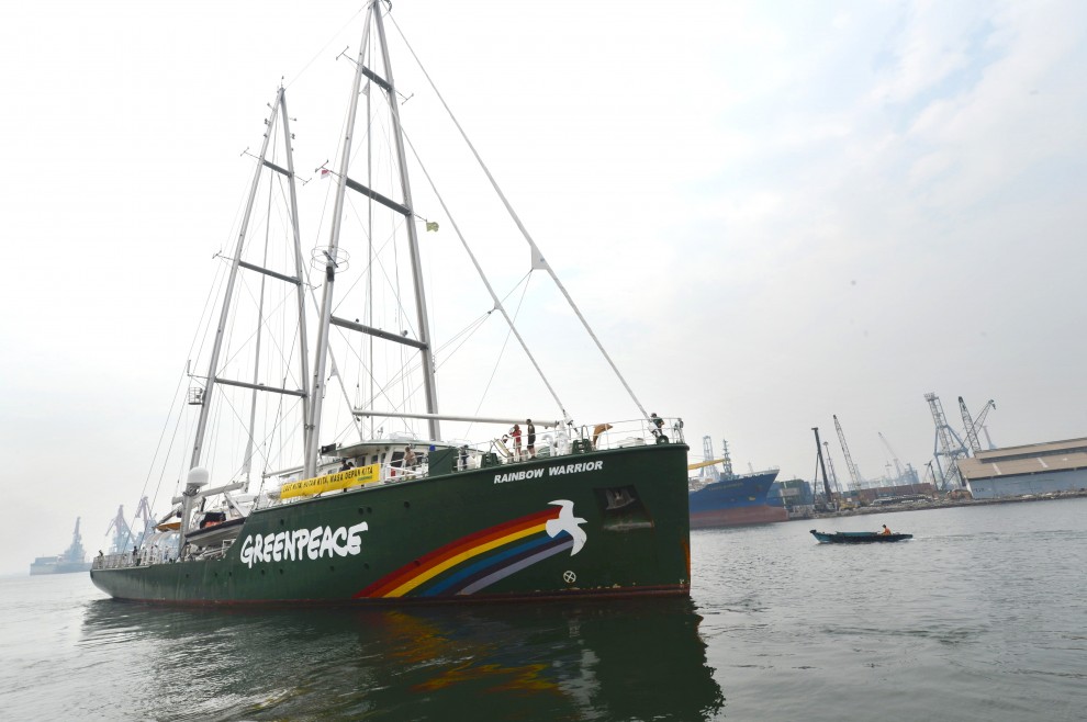Olanda, Greenpeace blocca petroliera russa: trenta arresti