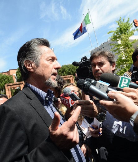 Stamina, sit-in dei pazienti a Brescia