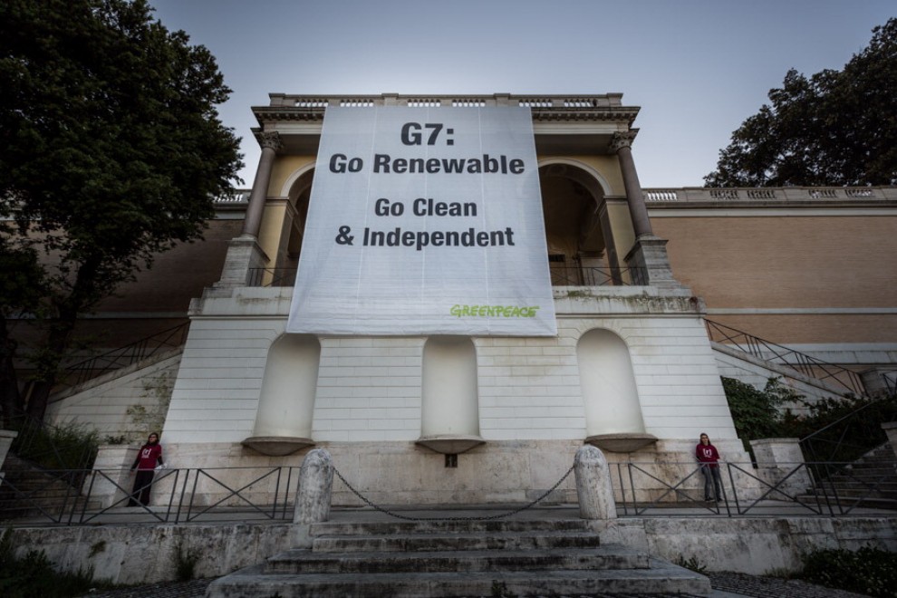 Greenpeace, attivisti al Pincio per l'energia pulita
