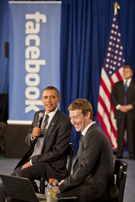 Mark Zuckerberg compie 30 anni