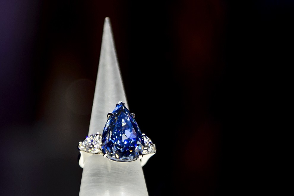 Il Diamante Blu Venduto Per 23 5 Milioni Di Dollari La Repubblica