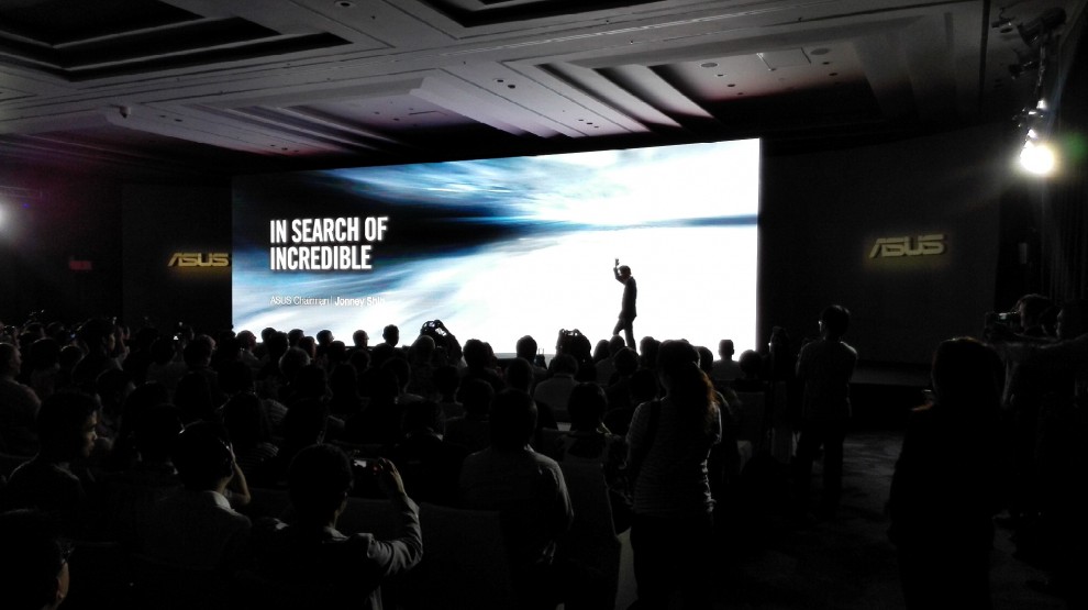 Asus decisa sulla strada dell'ibrido