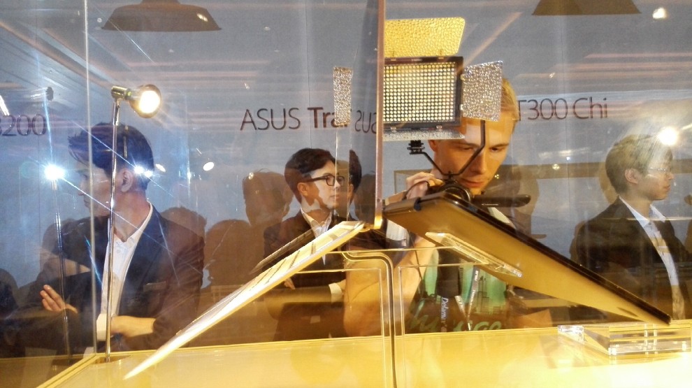 Asus decisa sulla strada dell'ibrido