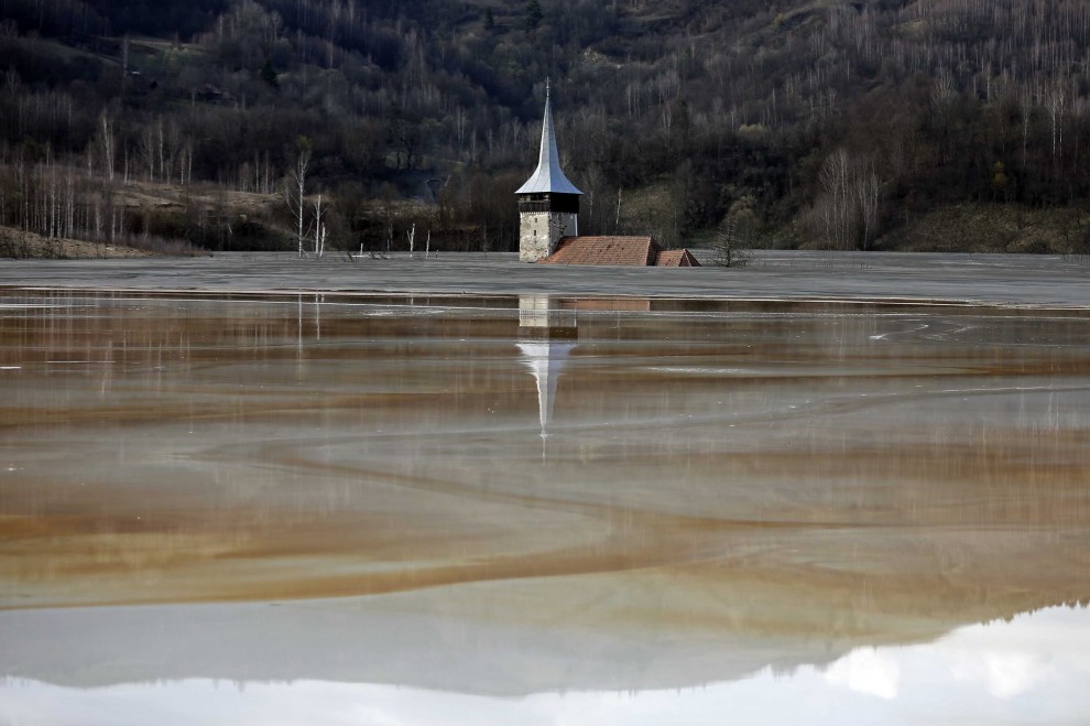 ''Un lago di cianuro'' in Romania: &egrave; l'effetto delle miniere d'oro