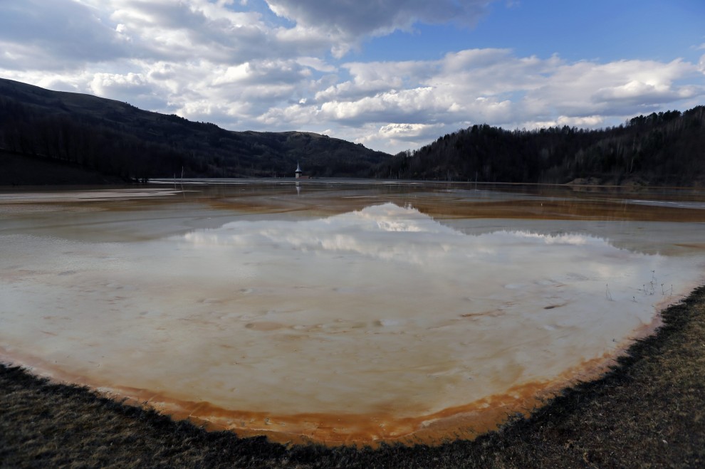 ''Un lago di cianuro'' in Romania: &egrave; l'effetto delle miniere d'oro