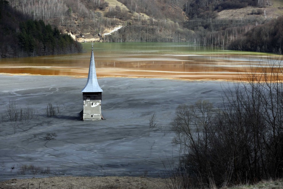 ''Un lago di cianuro'' in Romania: &egrave; l'effetto delle miniere d'oro