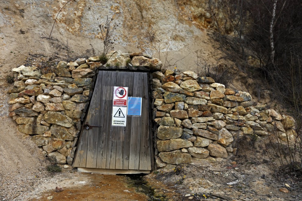 ''Un lago di cianuro'' in Romania: &egrave; l'effetto delle miniere d'oro