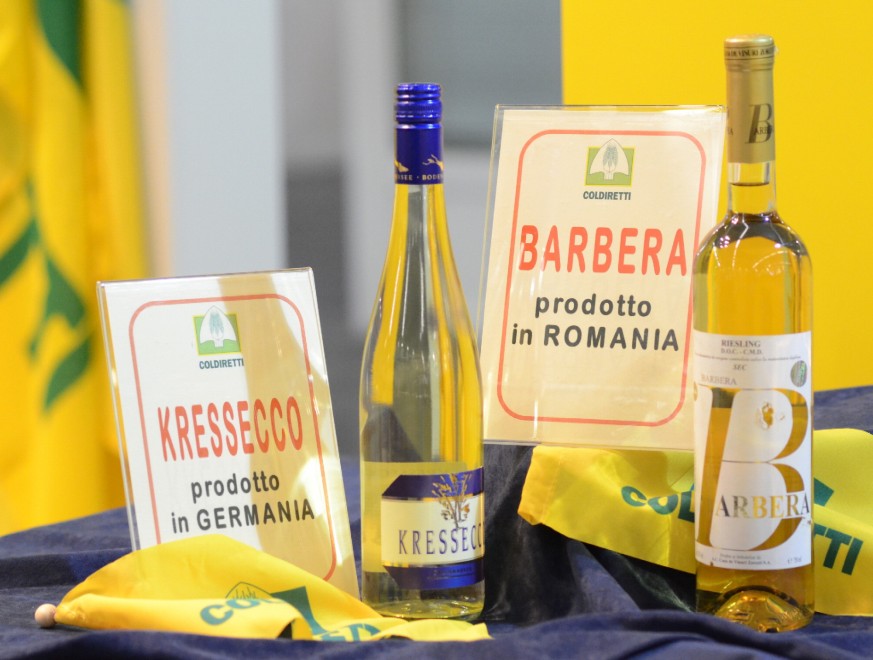 Vini taroccati, ecco i "trucchi" pi&ugrave; comuni