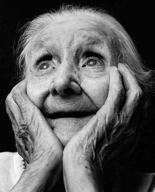 L'identit&agrave; perduta, i volti dell'Alzheimer: il fotoprogetto