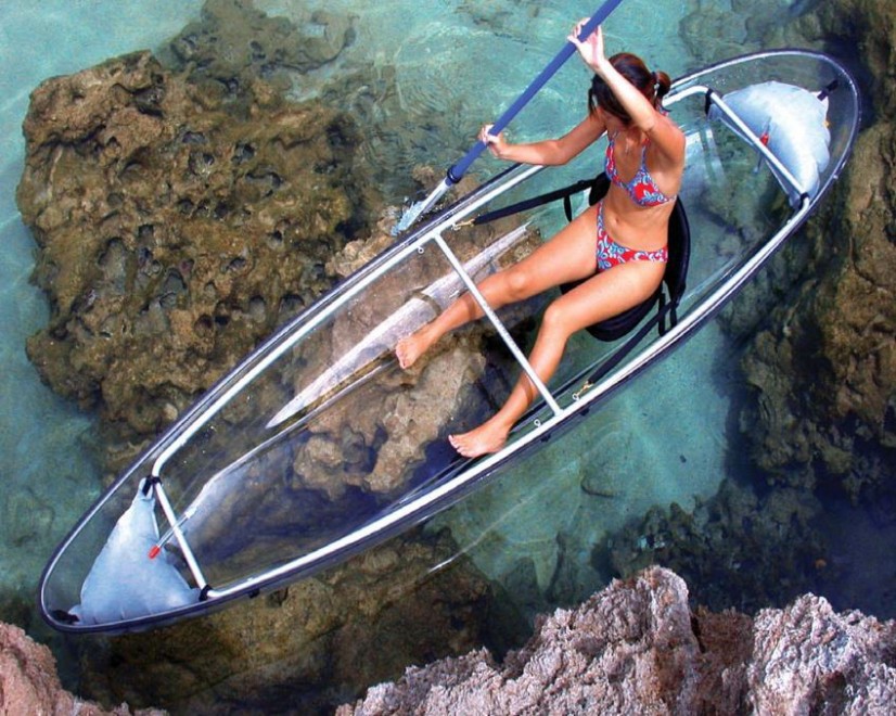 Remare col fondale a vista: il kayak &egrave; trasparente