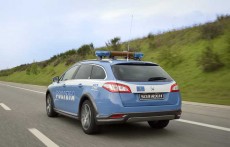 E la Polizia viaggia con l’ibrida