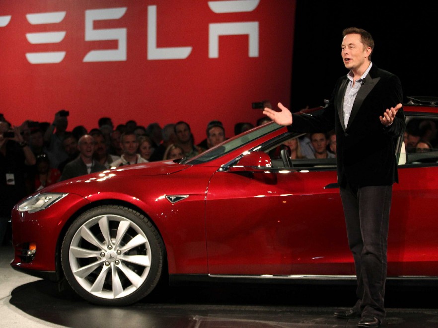 Ecco chi &egrave; Elon Musk, l'Ironman sudafricano