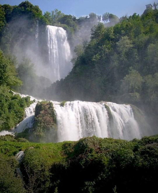 Le cascate delle meraviglie: trenta luoghi da scoprire