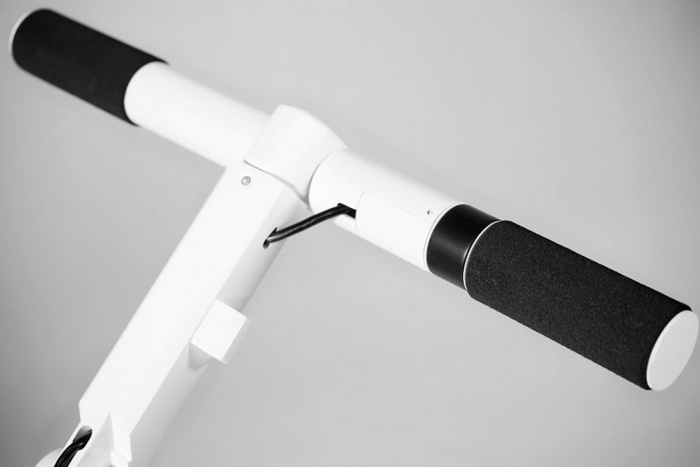 Impossible, la bici elettrica che entra nello zaino