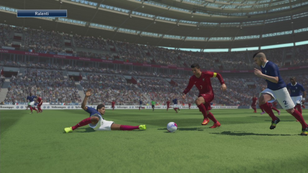 PES 2015, la vittoria (contro "FIFA") si conquista sul campo