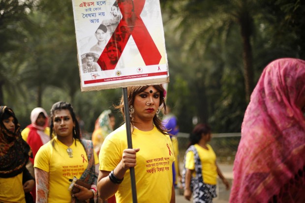 Dall'Italia a al Nepal: il mondo ricorda le vittime dell'Aids