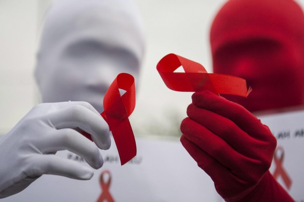 Dall'Italia a al Nepal: il mondo ricorda le vittime dell'Aids