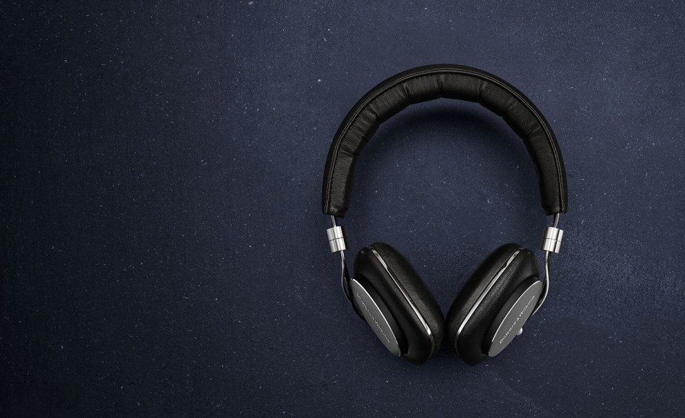 Around-ear, on-ear, in-ear, bluetooth: 10 cuffie da scoprire
