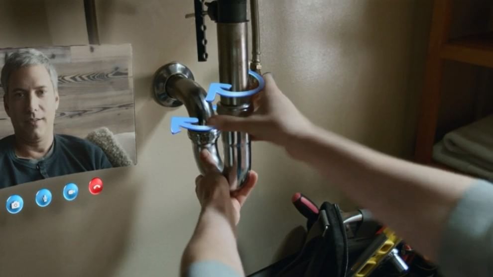 Microsoft HoloLens, gli ologrammi entrano nelle nostre case