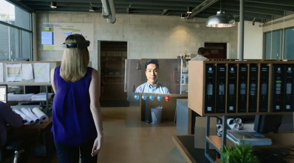 Microsoft HoloLens, gli ologrammi entrano nelle nostre case