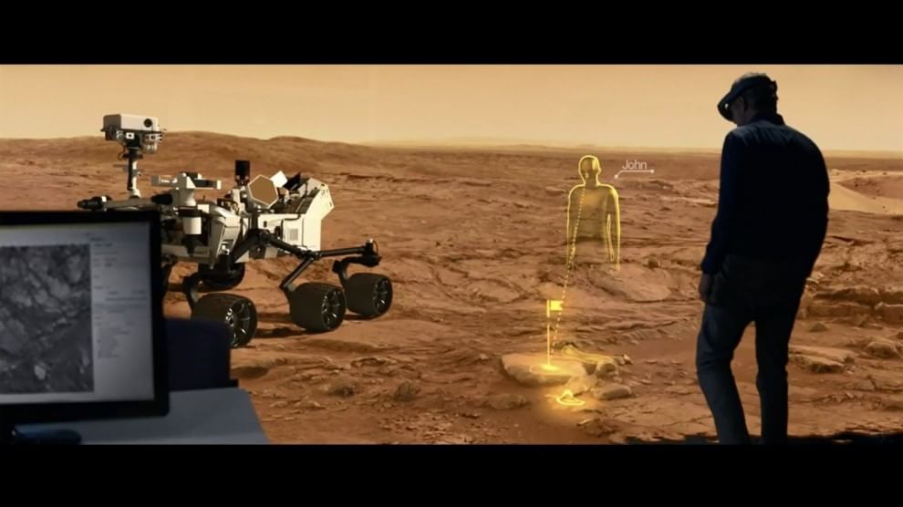 Microsoft HoloLens, gli ologrammi entrano nelle nostre case