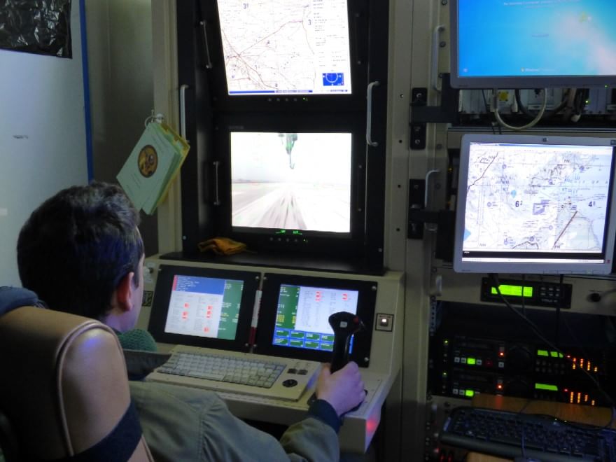 Un viaggio nella base dei droni italiani