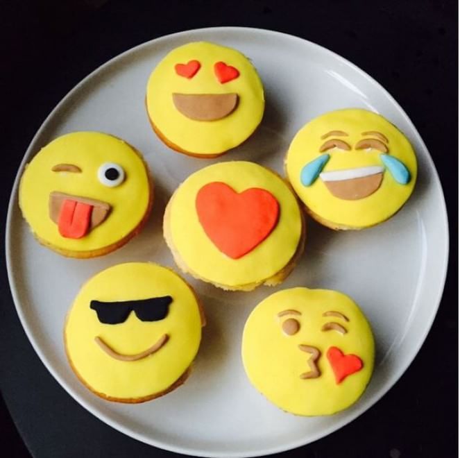 Dallo smartphone al forno: le emoticon diventano pasticcini