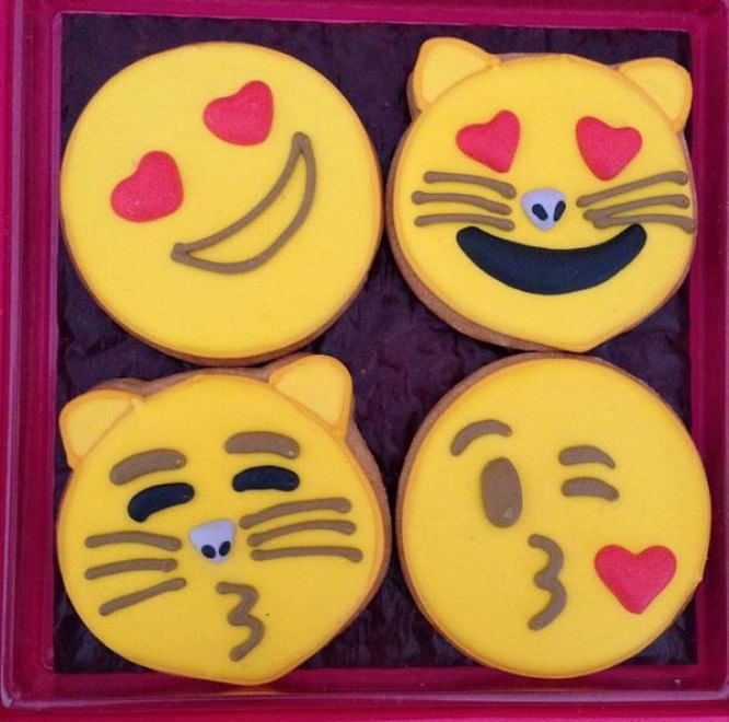 Dallo smartphone al forno: le emoticon diventano pasticcini