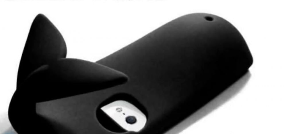 Oltre la creativit&agrave;: la cover per smartphone &egrave; trash