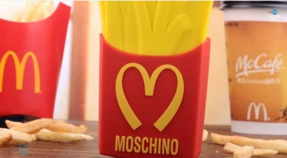 Oltre la creativit&agrave;: la cover per smartphone &egrave; trash