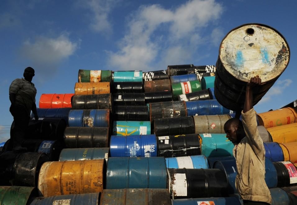 Il riciclo creativo: come si utilizzano i barili di petrolio
