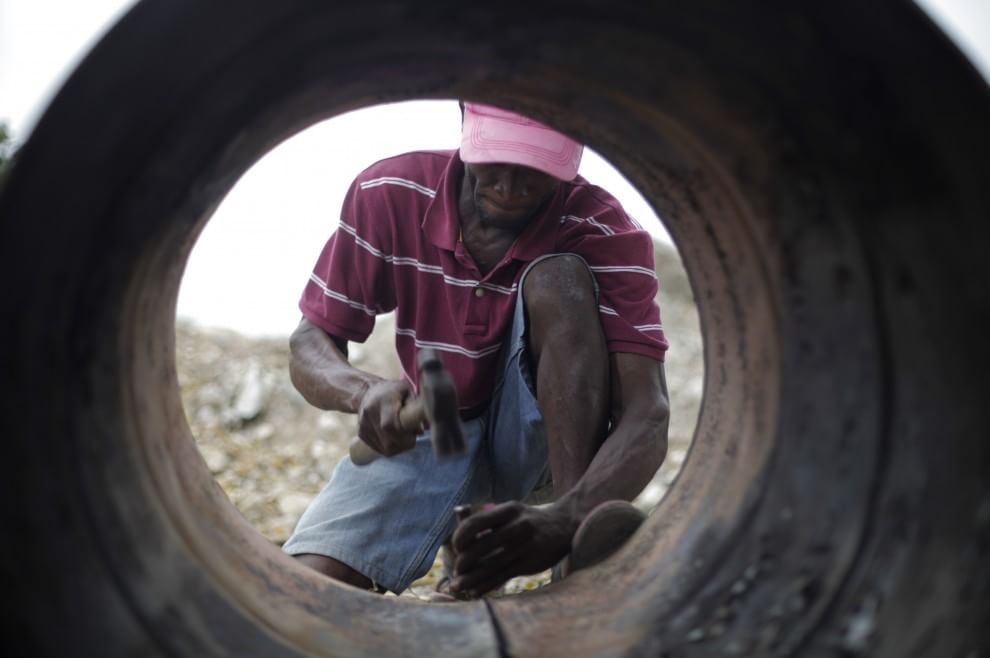Il riciclo creativo: come si utilizzano i barili di petrolio