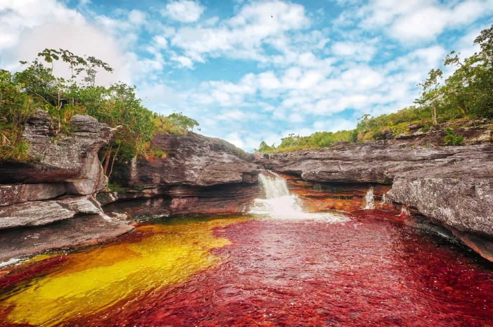 Colombia, il fiume &egrave; un arcobaleno