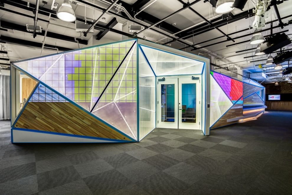 YouTube compie 10 anni: ecco gli studios di New York