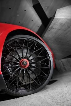 Pirelli, al Salone di Ginevra fa le scarpe all’alto di gamma