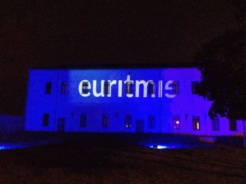 Autismo, le città si illuminano di blu