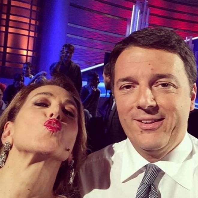 Da Obama a Renzi, il selfie conquista i politici
