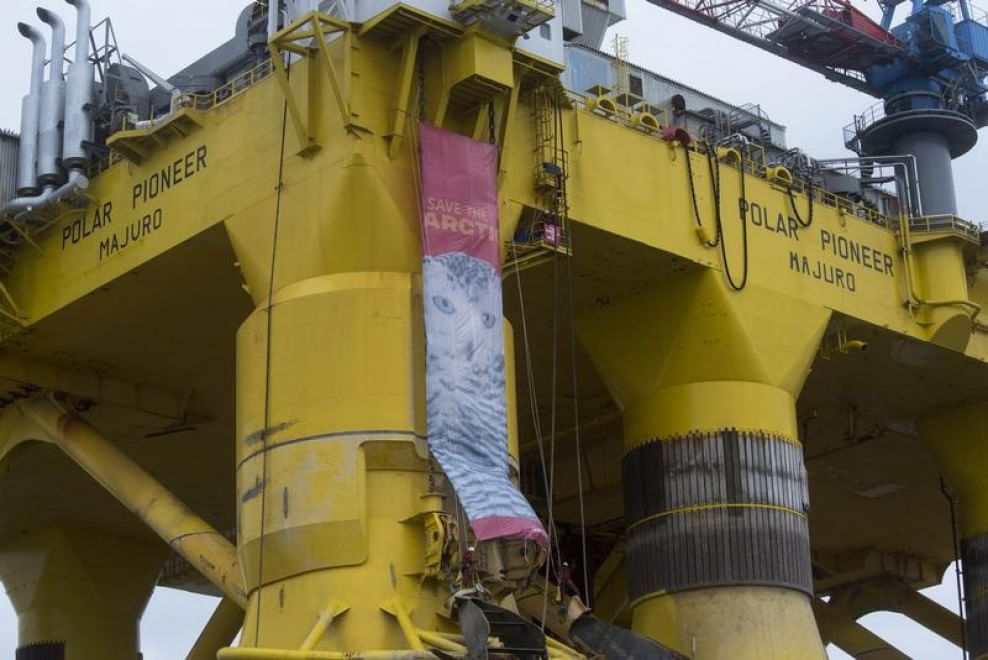 Accampati con Greenpeace sulla piattaforma petrolifera 
