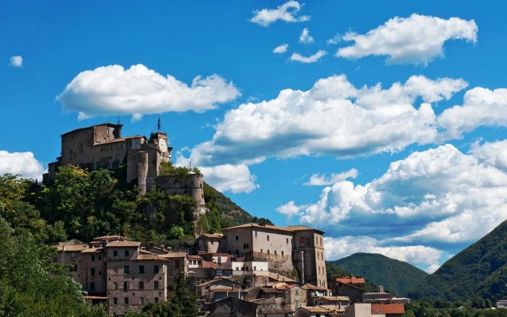 Sulla Via dei lupi, un incontro di meraviglie