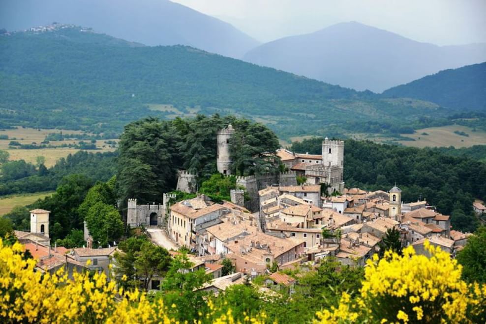 Sulla Via dei lupi, un incontro di meraviglie