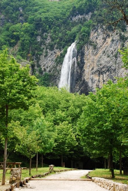 Sulla Via dei lupi, un incontro di meraviglie