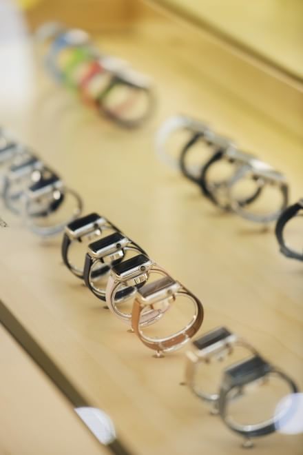 Apple Watch in vendita in 9 paesi. In Italia forse nella seconda metà di maggio
