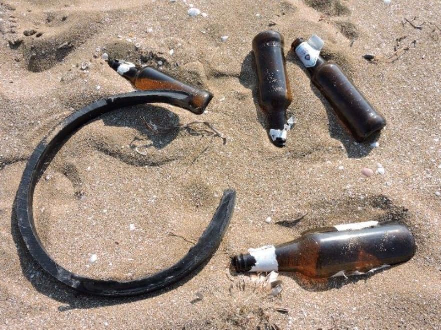 La denuncia di Legambiente: troppi rifiuti sulle spiagge del Mediterraneo 