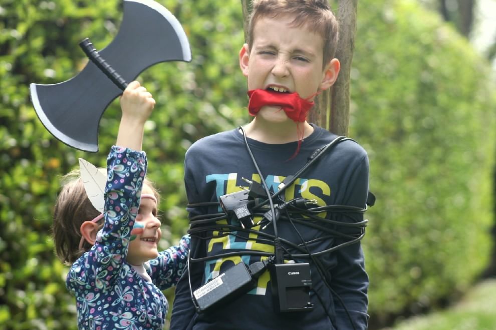 Rifiuti elettronici, dai bambini qualche idea sul riciclo. Con ironia
