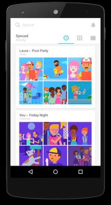 Facebook Moments, così gli album di foto si condividono con gli amici