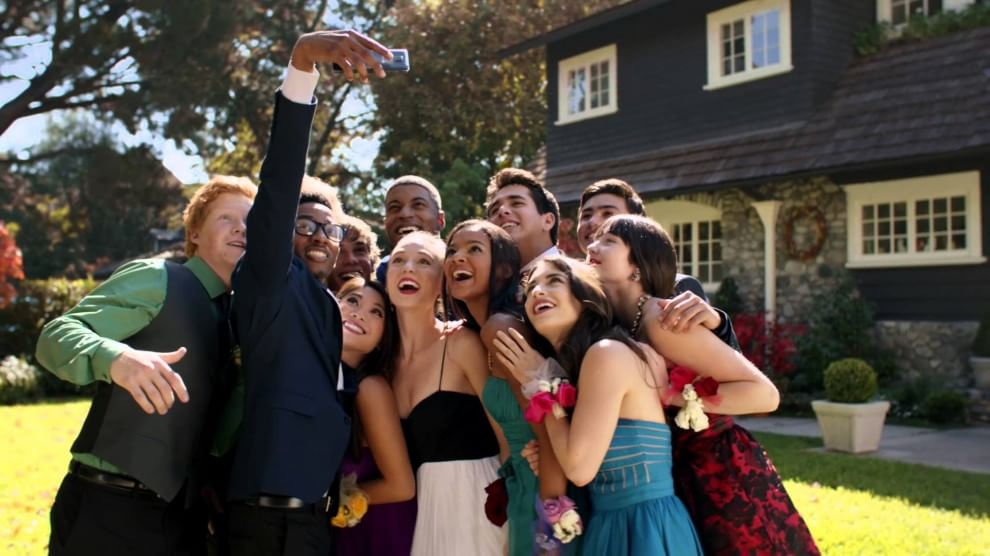 Facebook Moments, così gli album di foto si condividono con gli amici