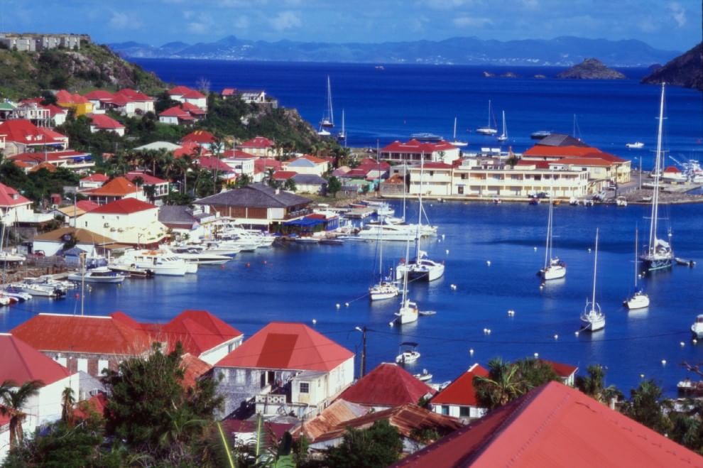 Baie, approdi e porti: 100 luoghi da sogno