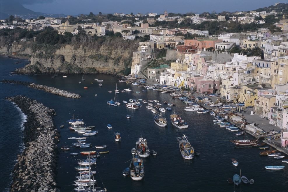 Baie, approdi e porti: 100 luoghi da sogno