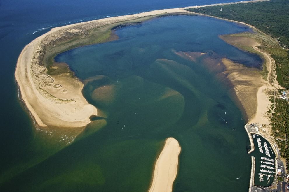 Baie, approdi e porti: 100 luoghi da sogno